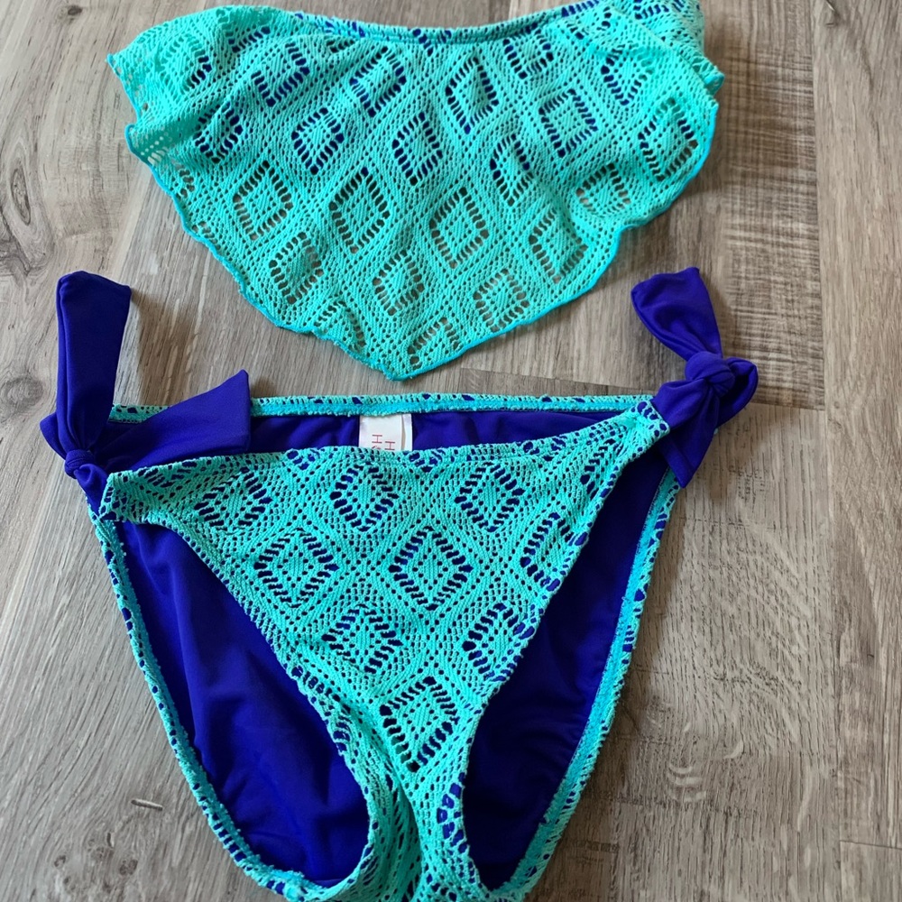 Hula honey bikini 👙